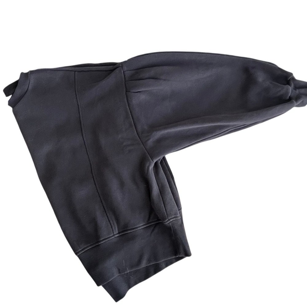 H&M Charcoal Crewneck Puff Sleeve Sweatshirt Size Large – New Without Tags